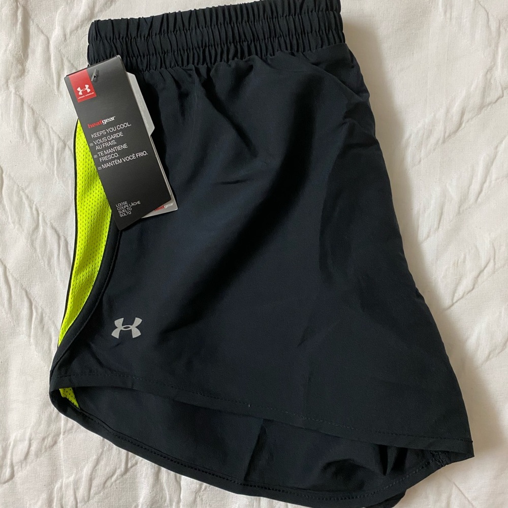 Under Armour Women's , Black / Yellow Size: Small.